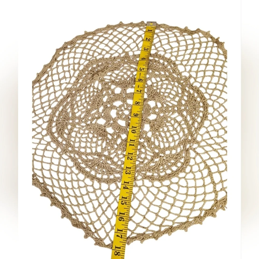 Hand Crafted Crochet Round Lace Doilie Handmade Floral Centerpiece Beige Vtg Mat